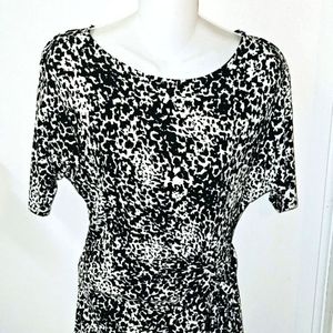 Ann Taylor dress animal print stretch XS stretch black white body con
